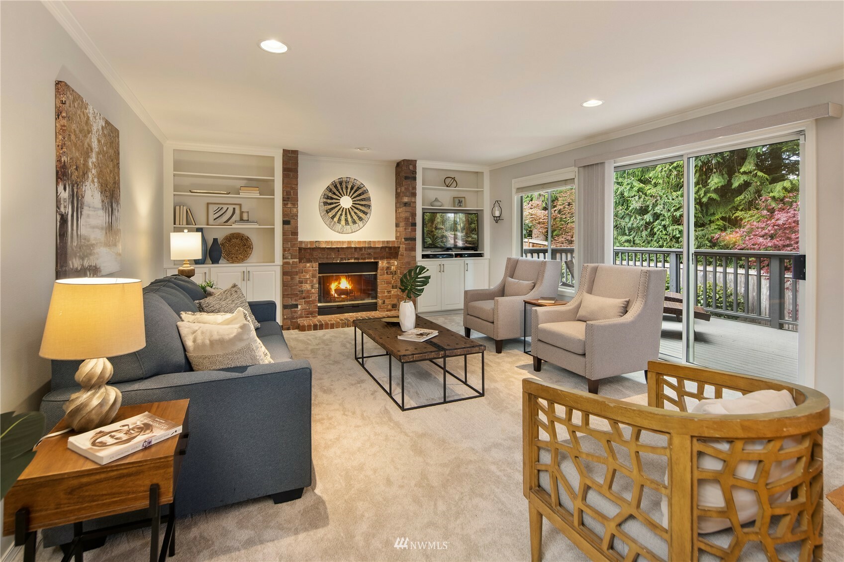 Property Photo: 4643 244th Place SE WA 98029