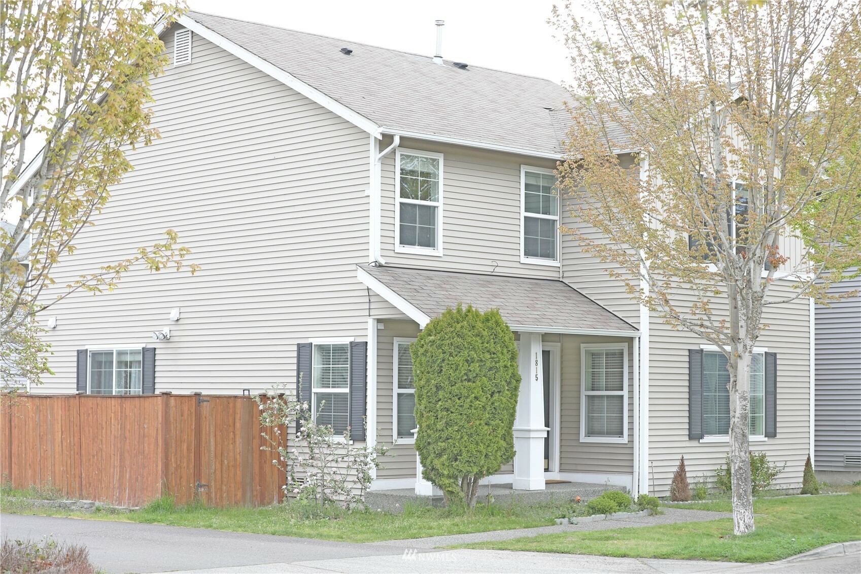 Property Photo: 1815 E 42nd Street WA 98404