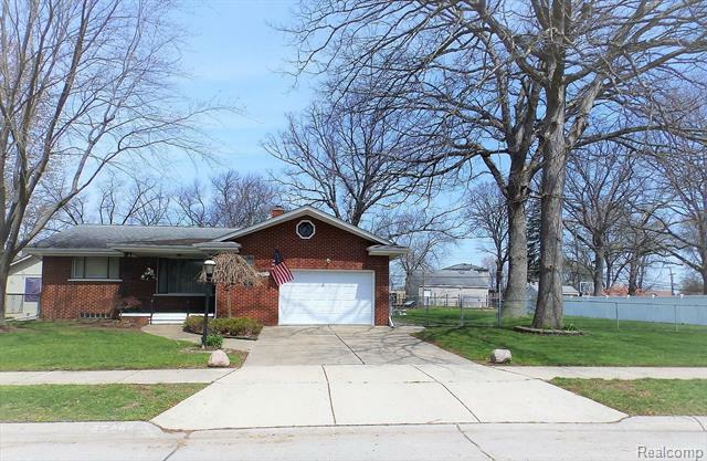 Property Photo:  25464 Ross Street  MI 48125 