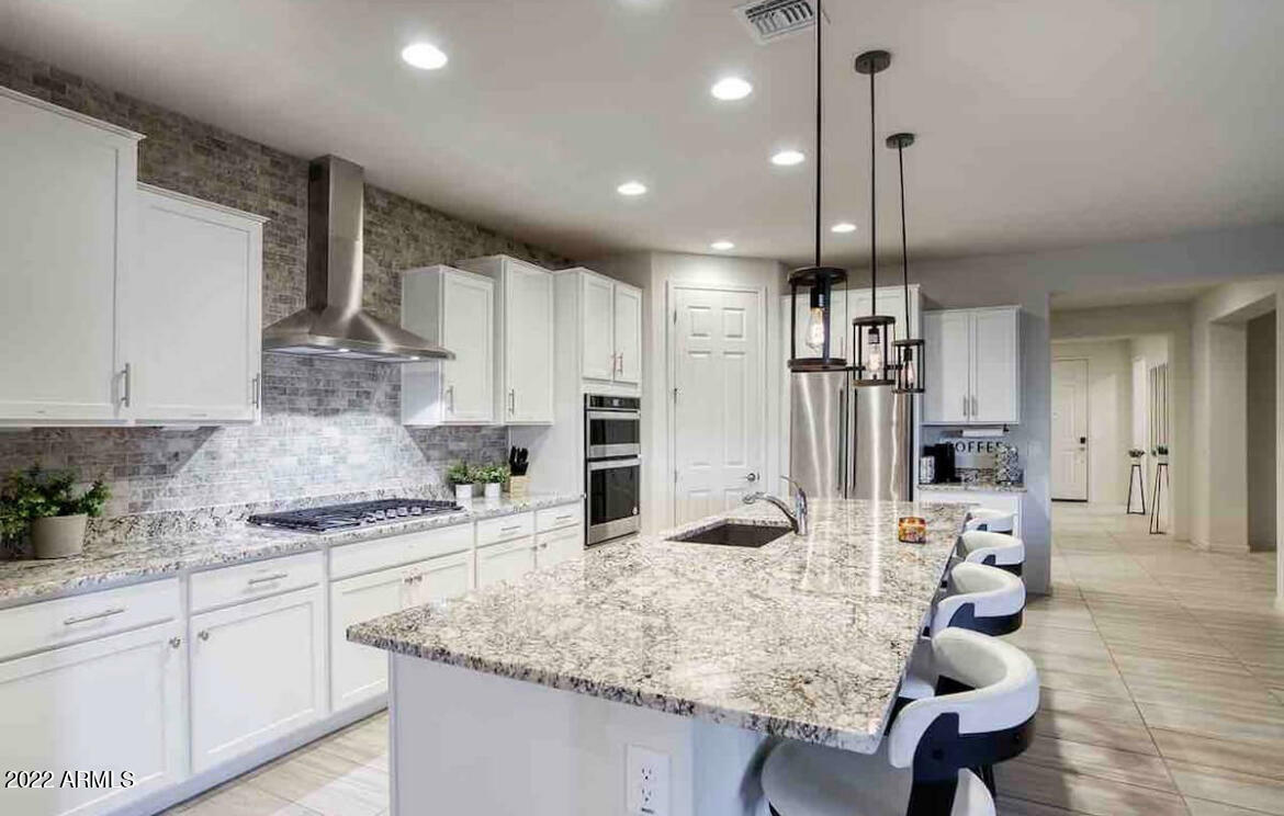 Property Photo: 20121 W Lilac Street AZ 85326