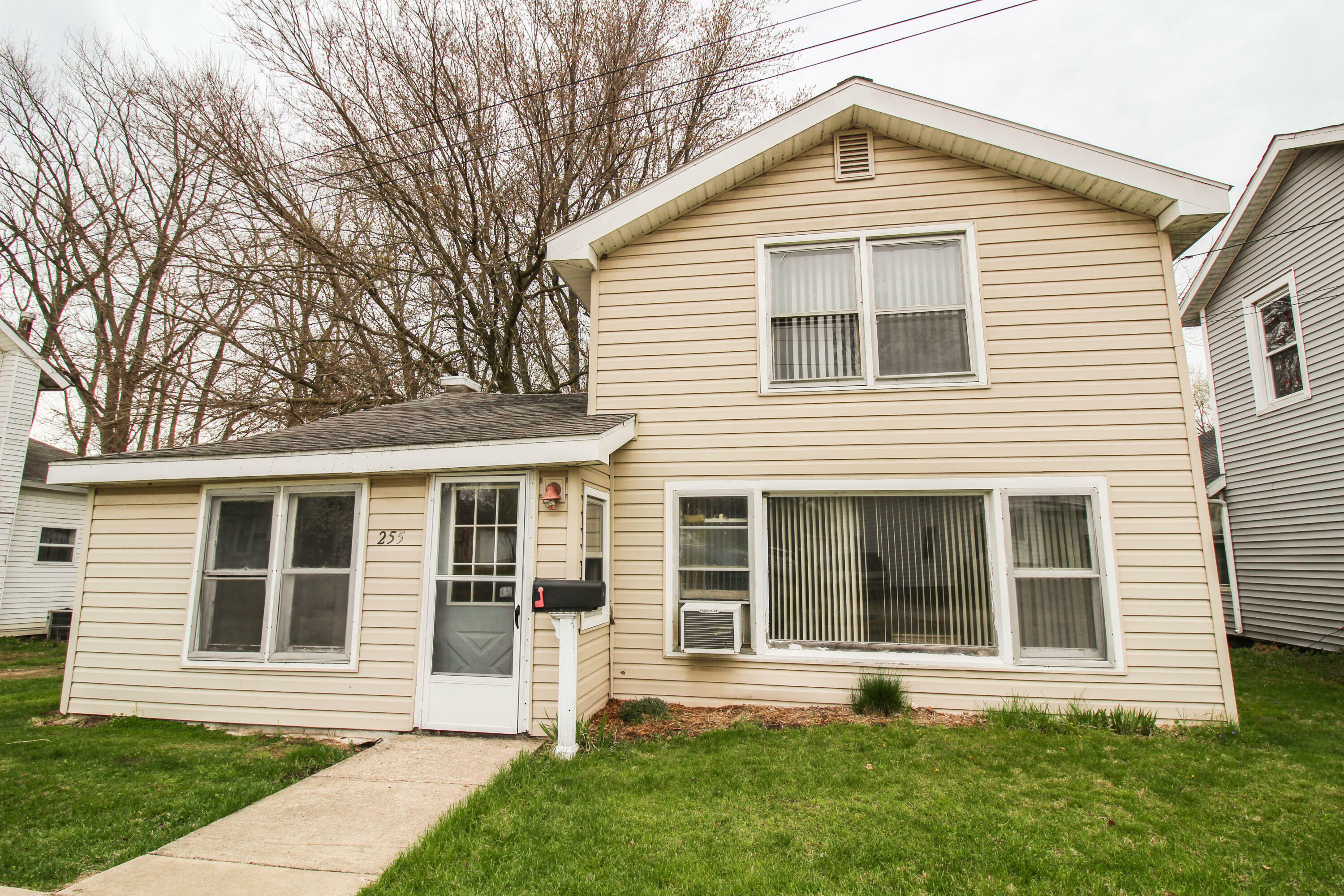 Property Photo:  255 W Second  MI 49042 