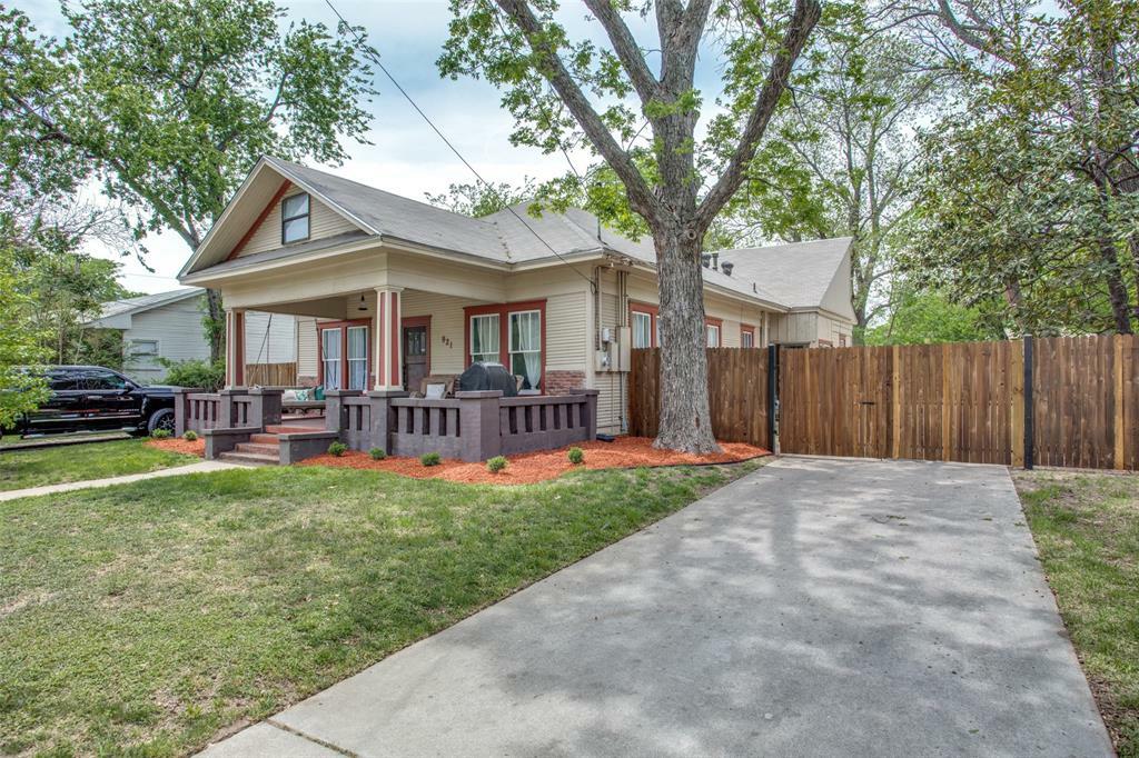 Property Photo: 921 Oakland Street TX 76201