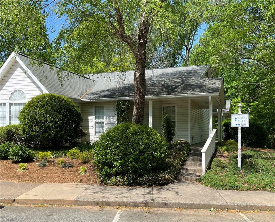 Property Photo:  604 Balfour Road  NC 27104 