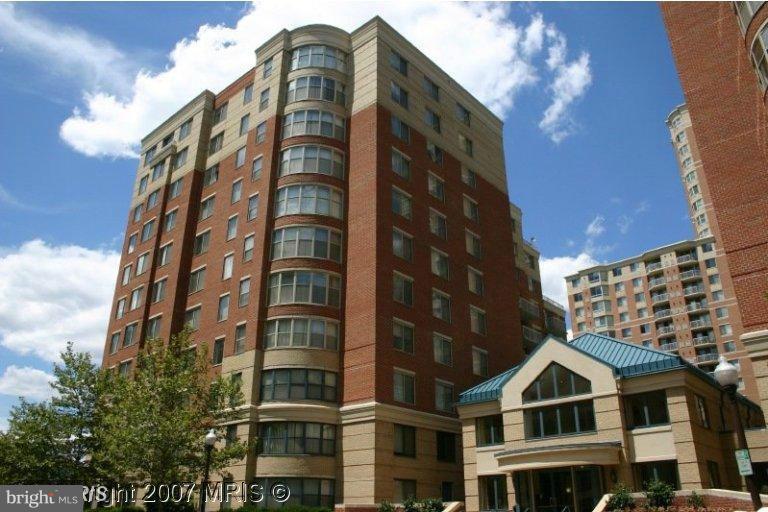 3830 9th Street N 808E  Arlington VA 22203 photo