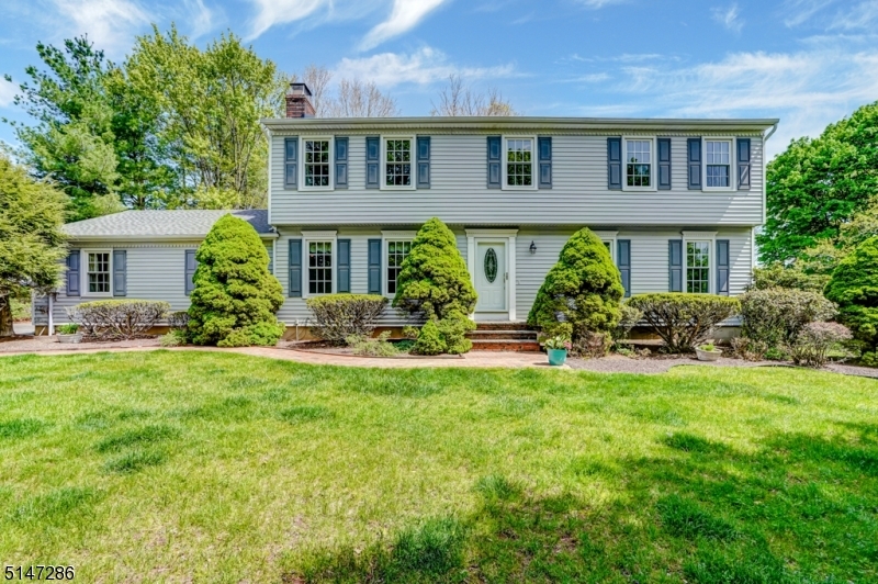 Property Photo:  206 Grandview Dr  NJ 08853 