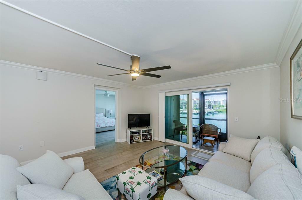 Property Photo: 7600 Sun Island Drive S 105 FL 33707