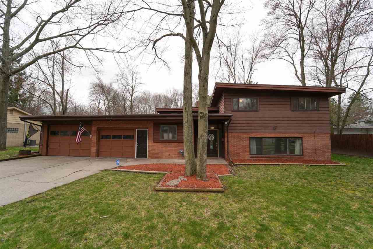 Property Photo:  2012 Brookfield Dr  MI 48642 