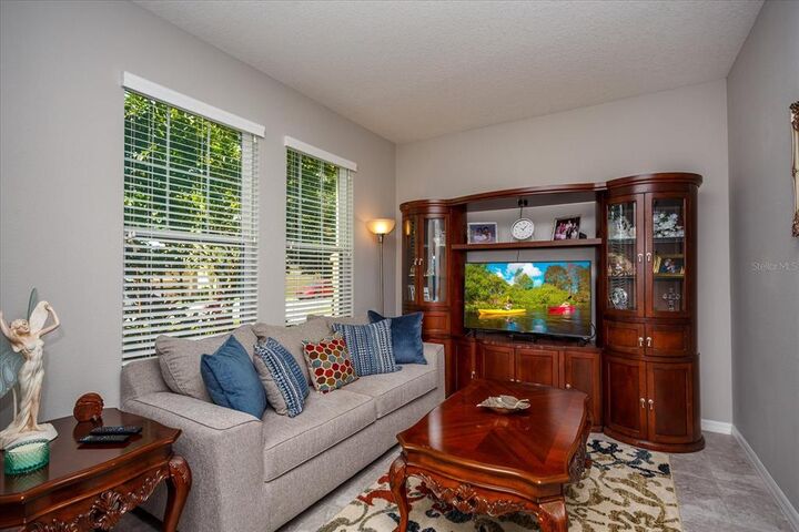 Property Photo:  979 Berry Leaf Court  FL 32703 