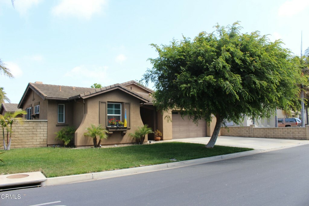 Property Photo:  3527 Fairmont Lane  CA 93036 