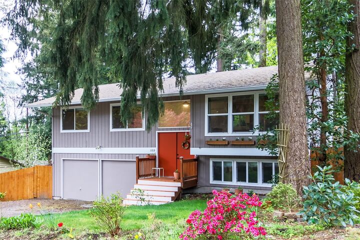 1103 211th Place NE  Sammamish WA 98074 photo