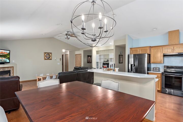 Property Photo: 1752 NW Camellia Loop WA 98277