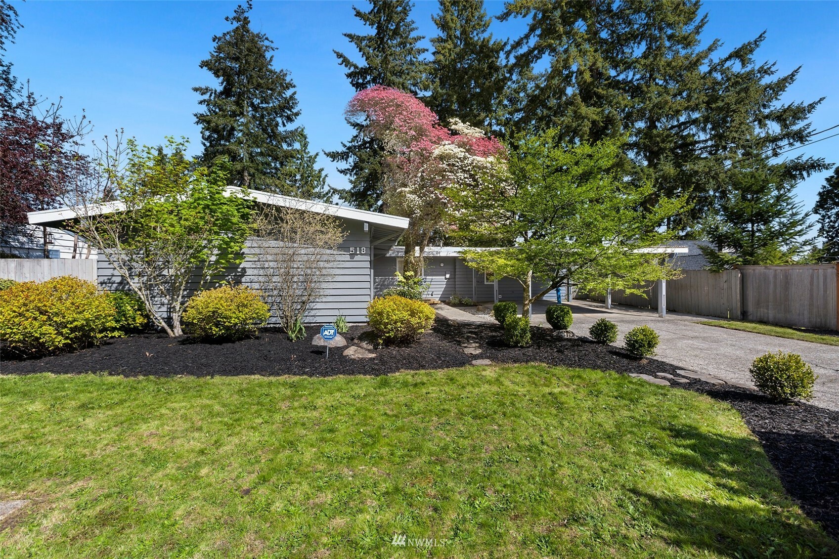 Property Photo:  518 165th Avenue NE  WA 98008 