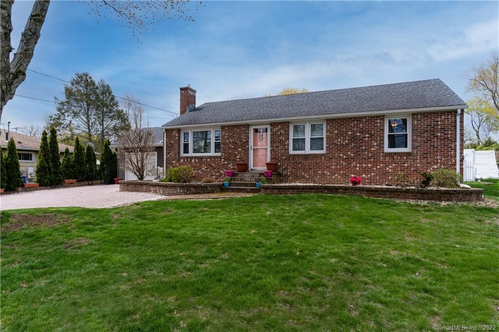 Property Photo: 109 West Hartford Road CT 06111
