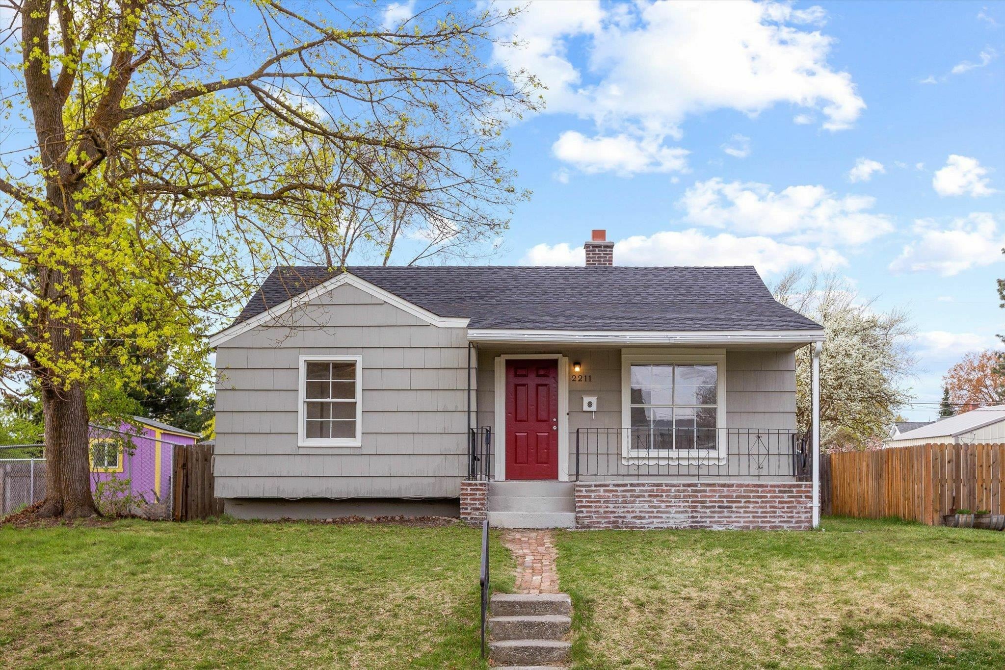 Property Photo: 2211 W Everett Ave WA 99205