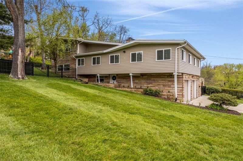 231 Santa Fe Drive  Bethel Park PA 15102 photo