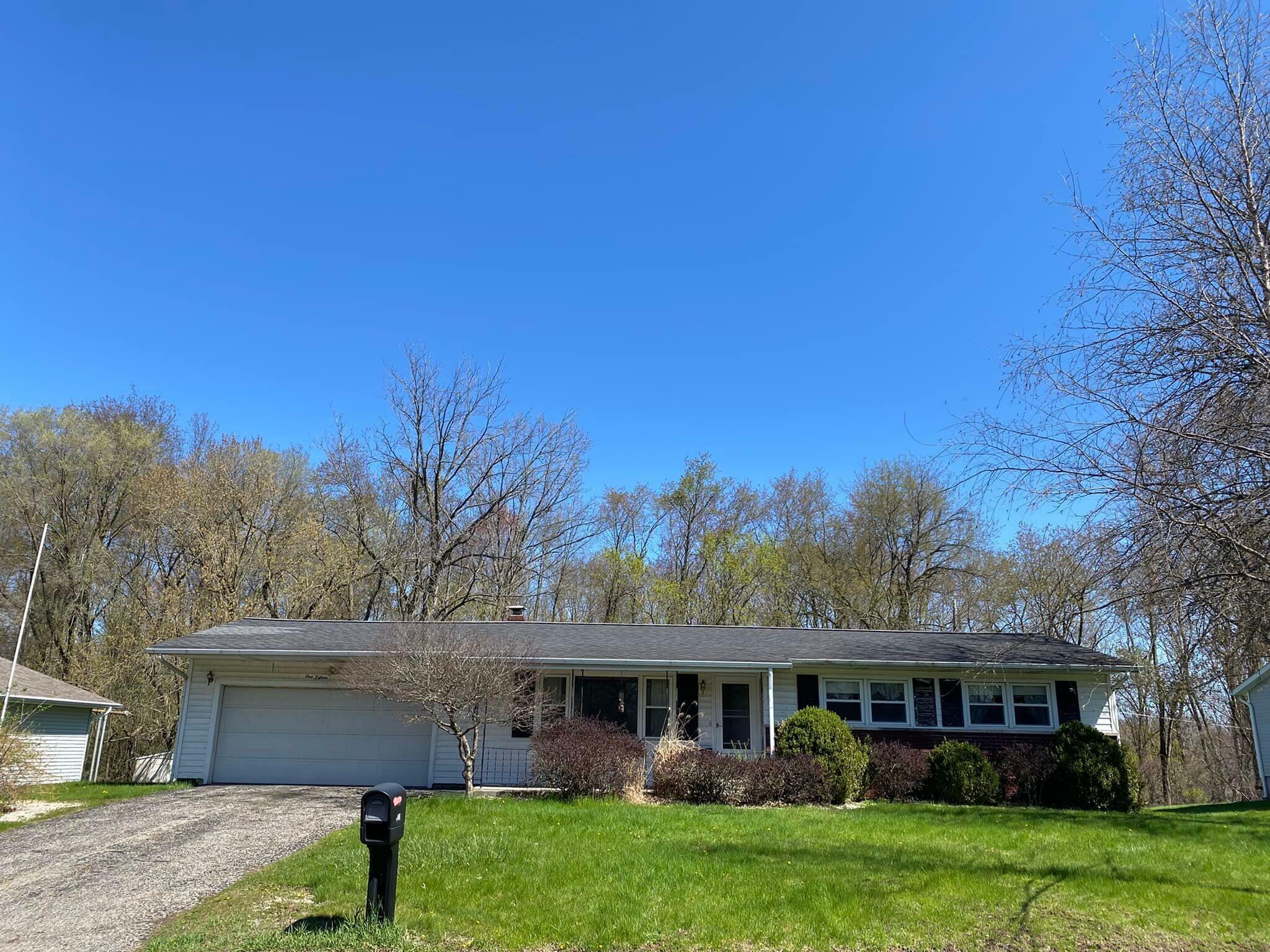 Property Photo:  115 Williams Court  MI 49242 