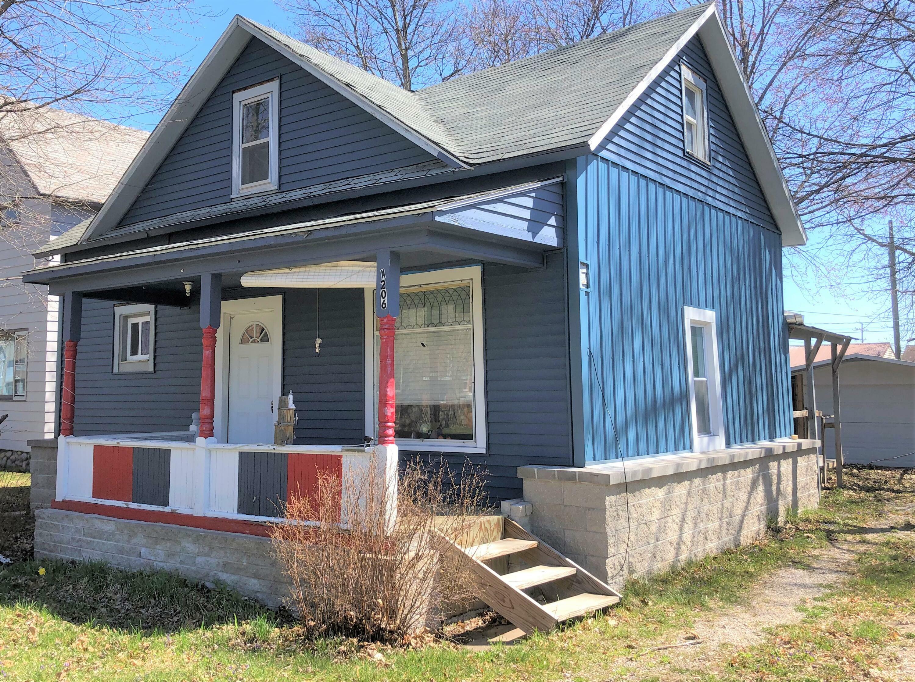 Property Photo:  206 N Bailey Street  MI 49721 