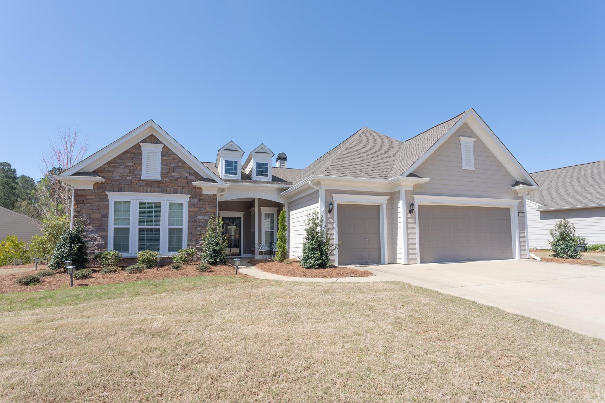 Property Photo: 1020 Dockside Place GA 30642