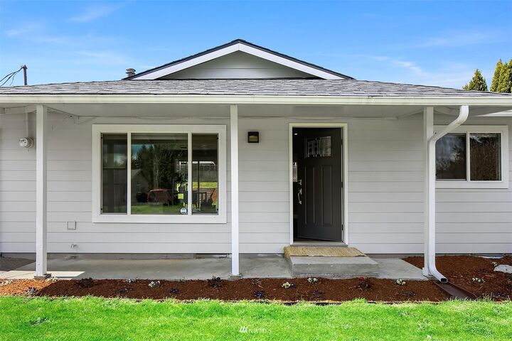 Property Photo: 17017 124th Avenue SE WA 98058