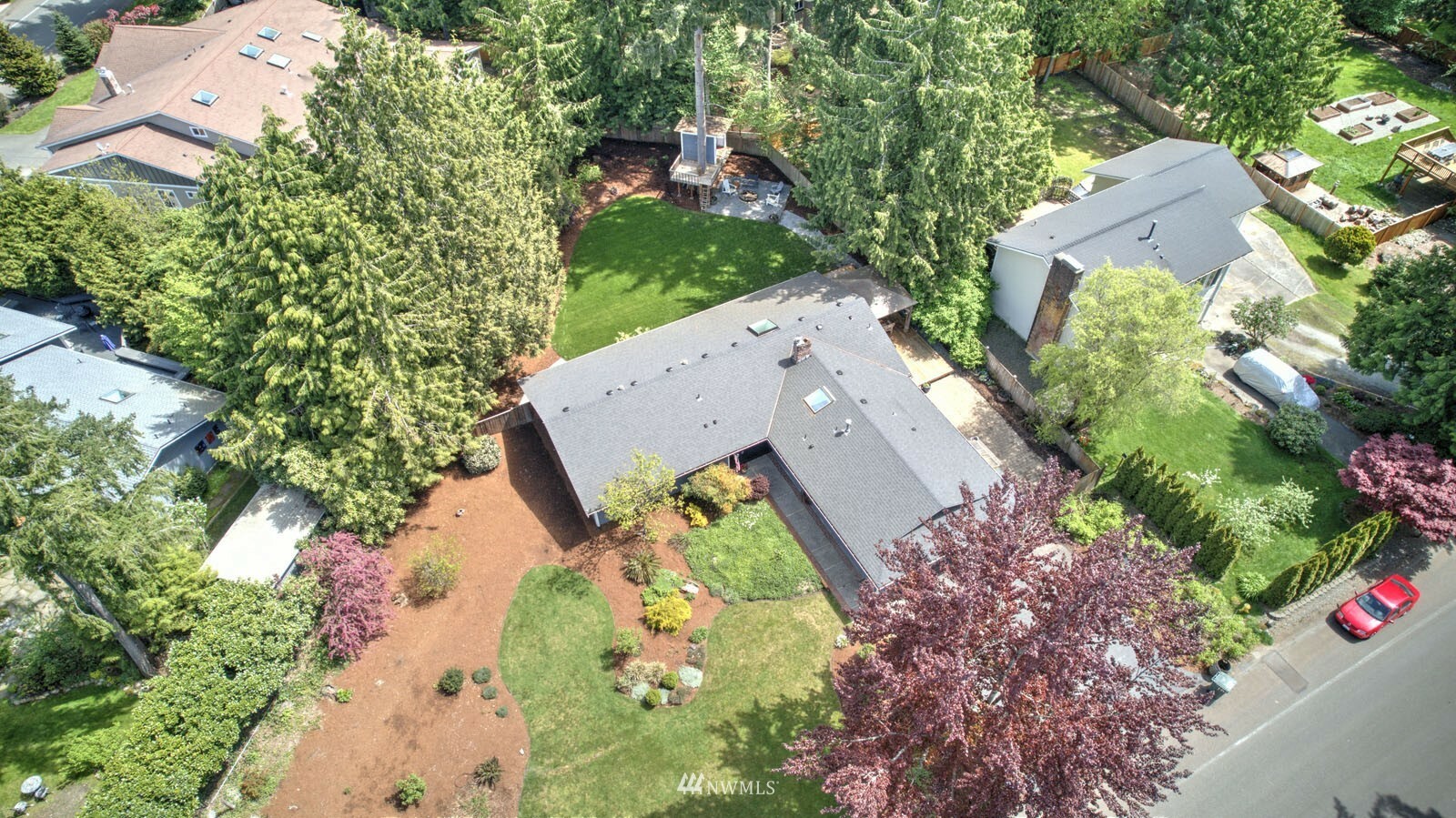 Property Photo:  3324 216th Place SE  WA 98075 