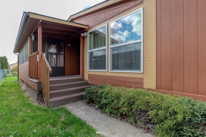 Property Photo:  916 NE Dawson Street  WA 99324 