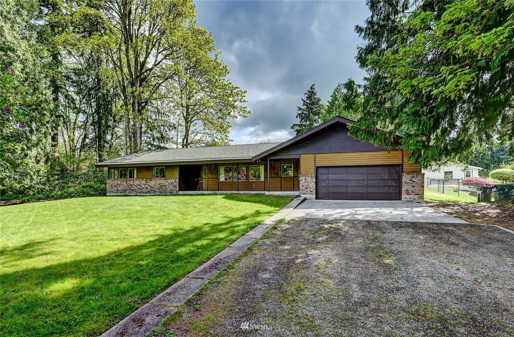 Property Photo: 16836 188th Avenue SE WA 98058