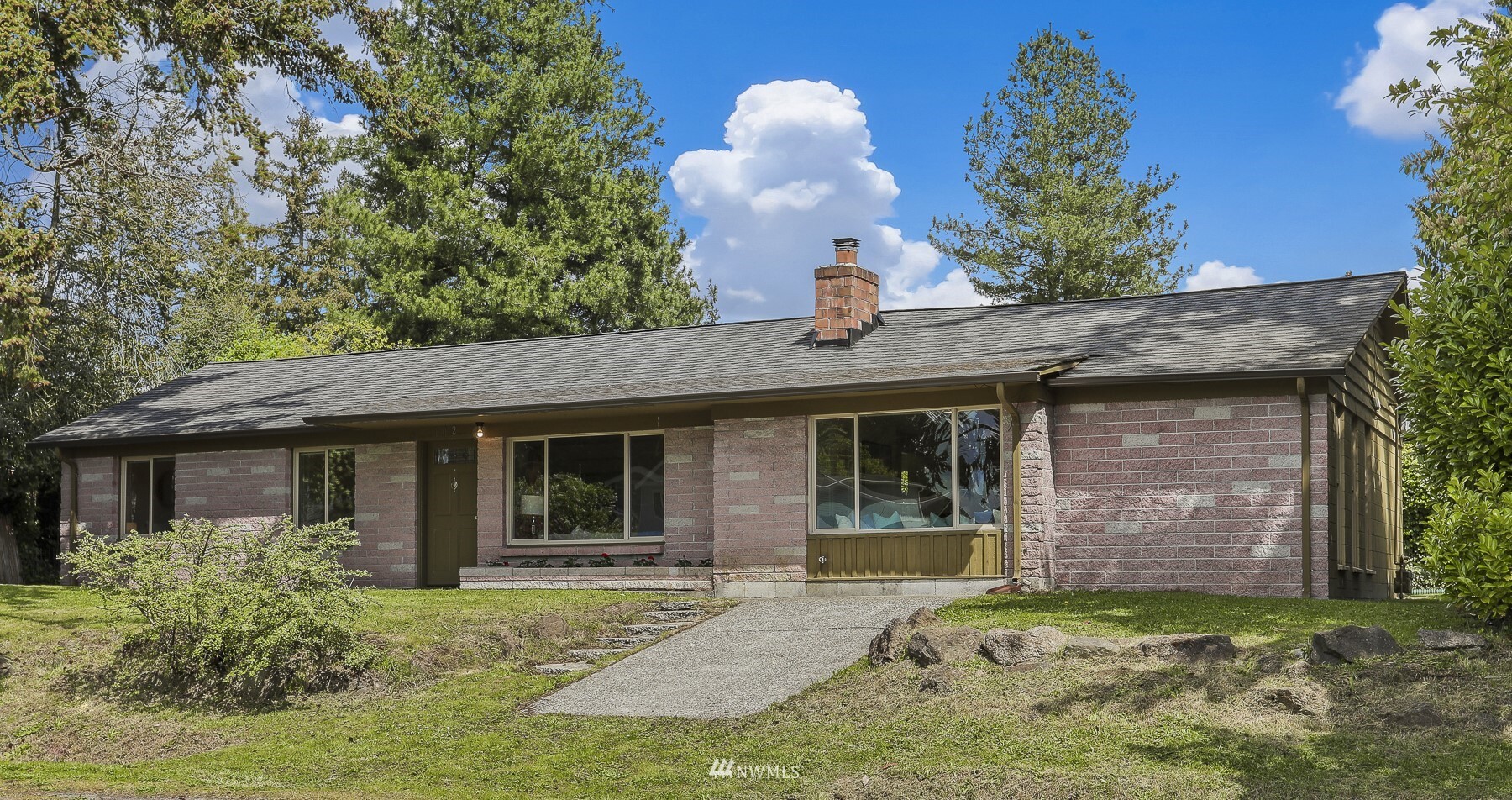 Property Photo: 102 N 183rd Street WA 98133