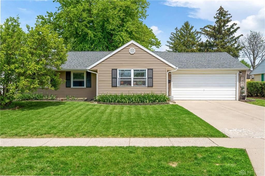 Property Photo: 1206 Bookwalter Avenue OH 45344