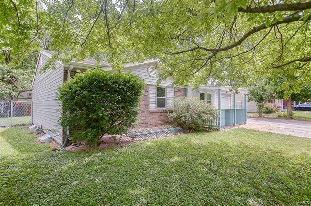 Property Photo: 316 Country Meadow Lane IL 62221