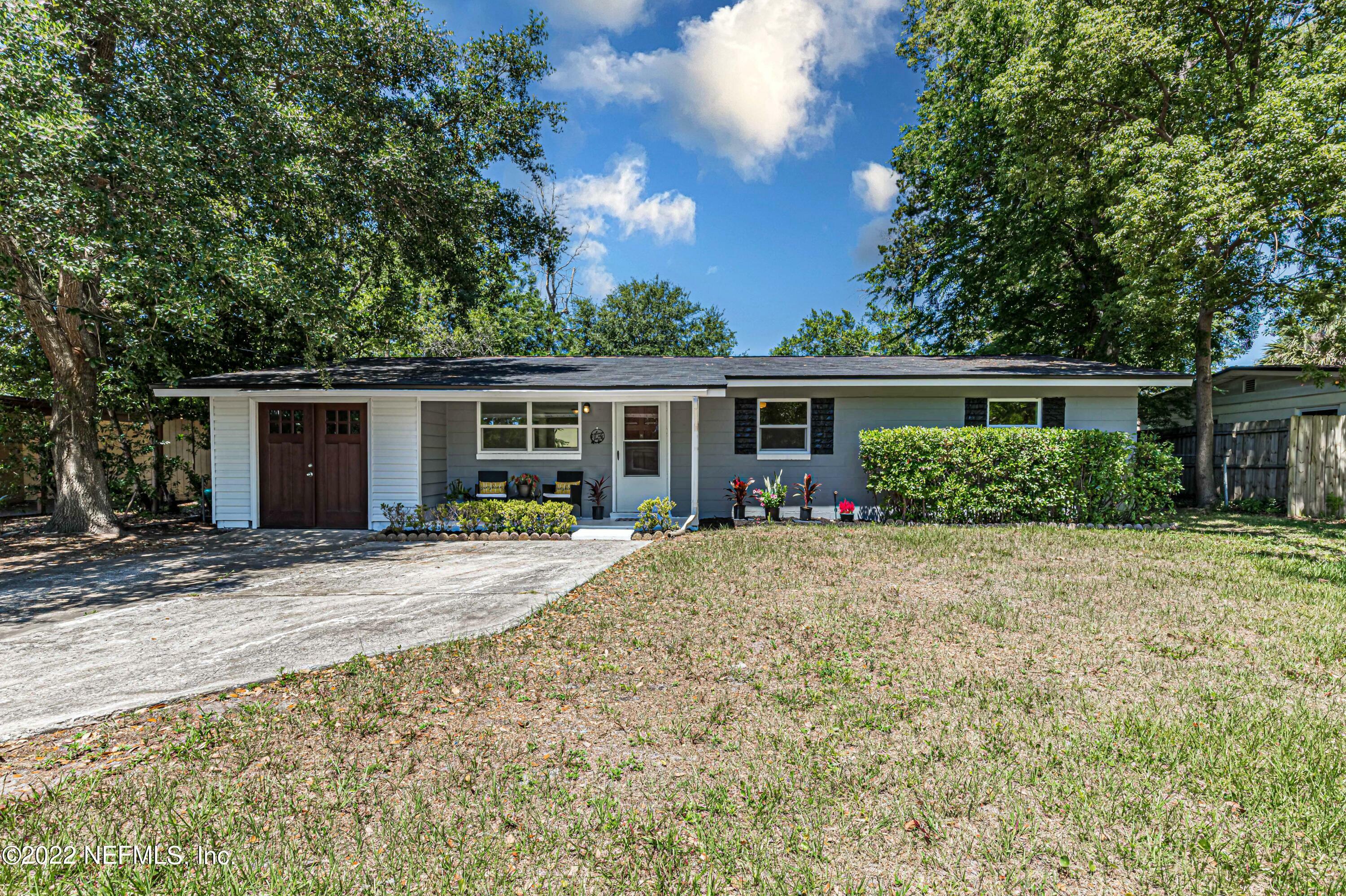 Property Photo:  455 Ameca Avenue  FL 32073 