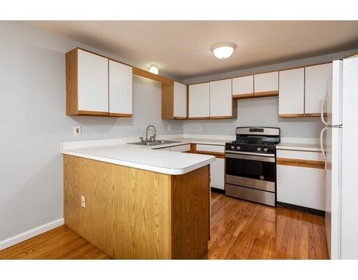 Property Photo:  849 Boston Post Rd E 7B  MA 01752 