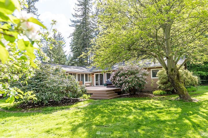 Property Photo: 24423 19th Avenue NE WA 98223