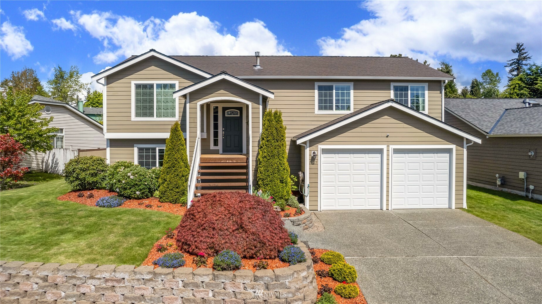 Property Photo:  5617 Parkview Lane  WA 98203 