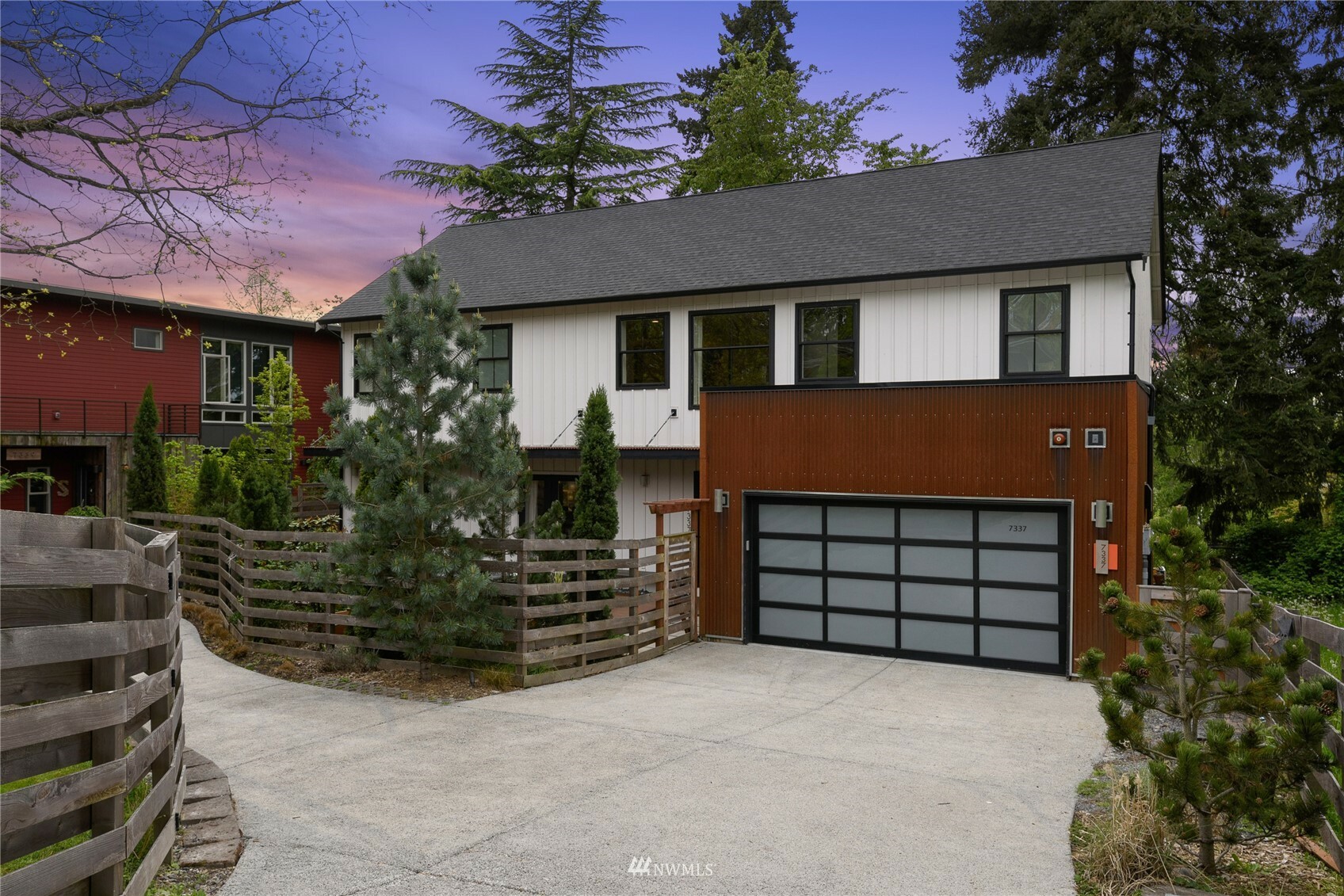 Property Photo:  7337 Seward Park Avenue S  WA 98118 