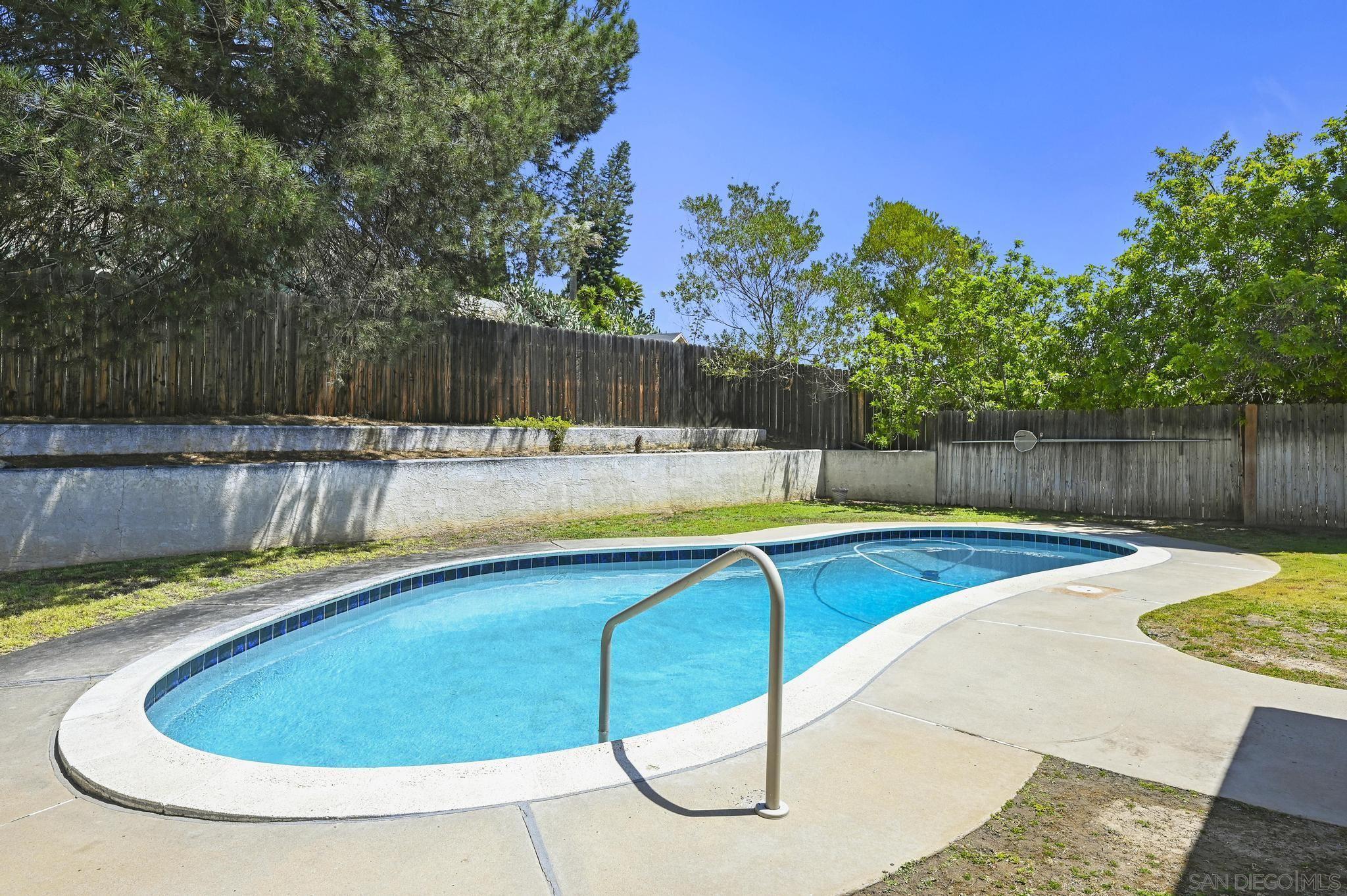 Property Photo: 12626 Orohaven Ln CA 92064
