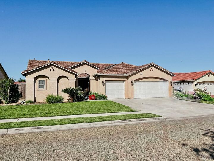 783 Bodega Avenue  Lemoore CA 93245 photo