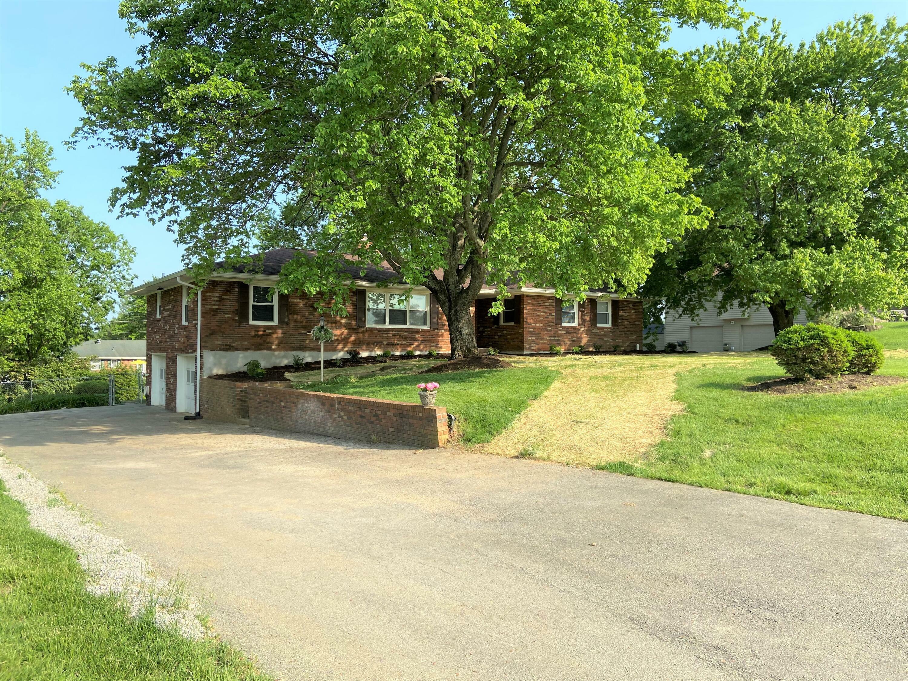 Property Photo:  1055 Duncan Road  KY 40601 