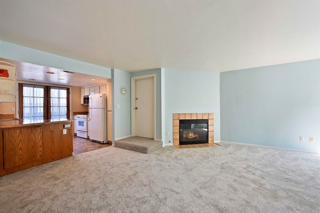 Property Photo:  575 E Street Street 6  CA 91910 