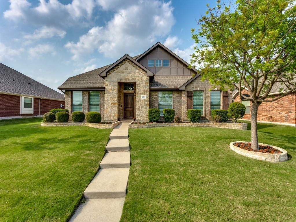 Property Photo:  3014 Hinnant Drive  TX 75098 