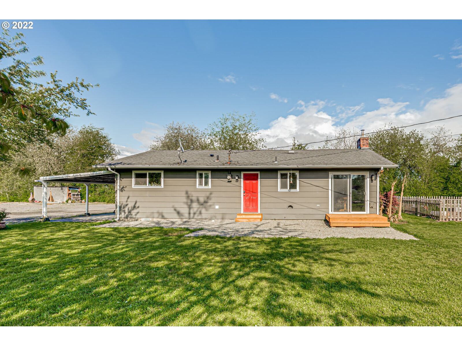 Property Photo:  177 Kingsway Dr  WA 98611 