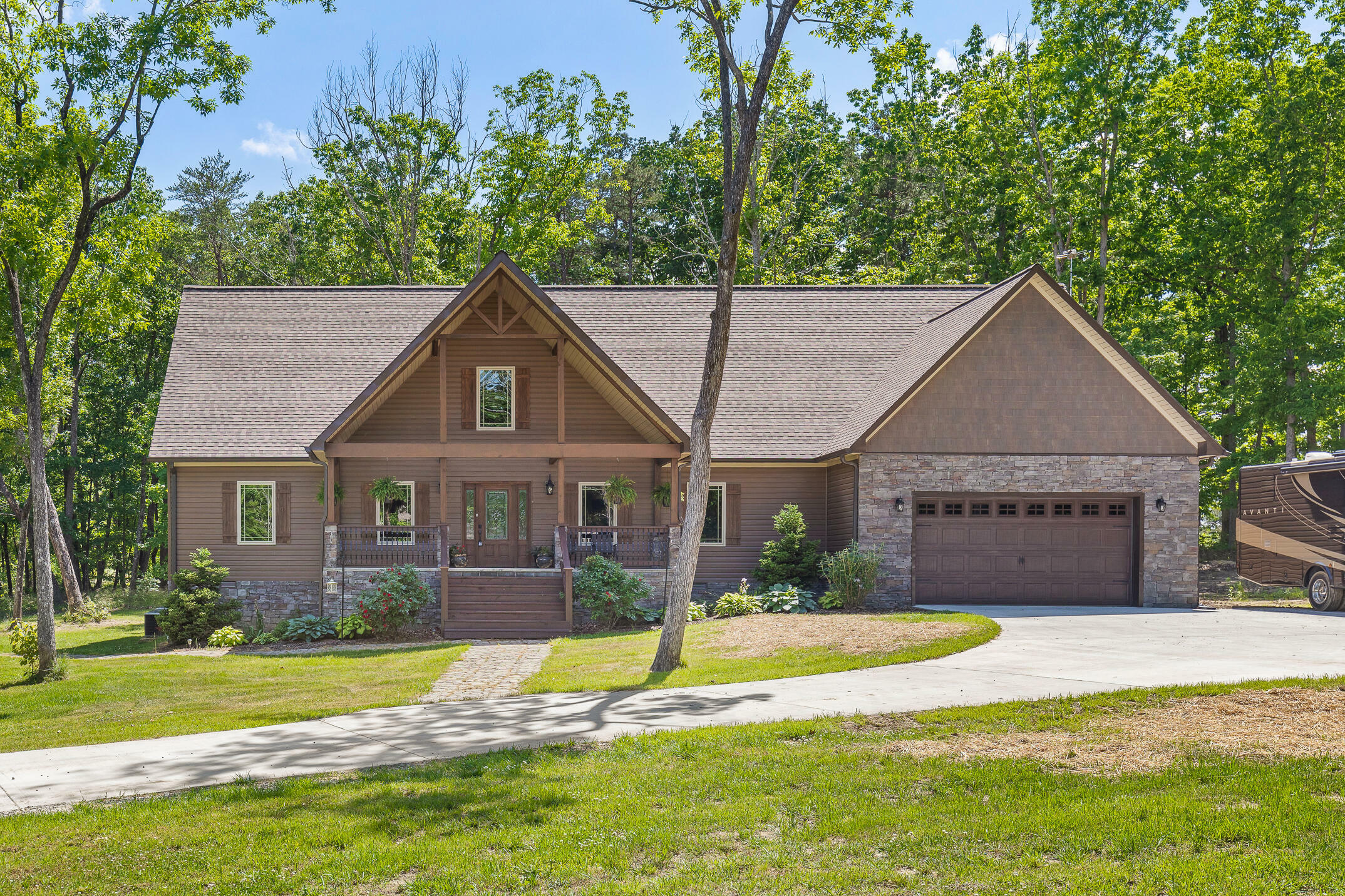 Property Photo: 58 Road 9101 AL 35979