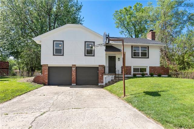 Property Photo: 7403 E 133rd Street MO 64030