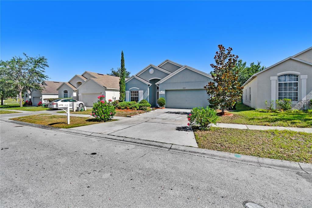 Property Photo: 7439 Penrill Court FL 32818