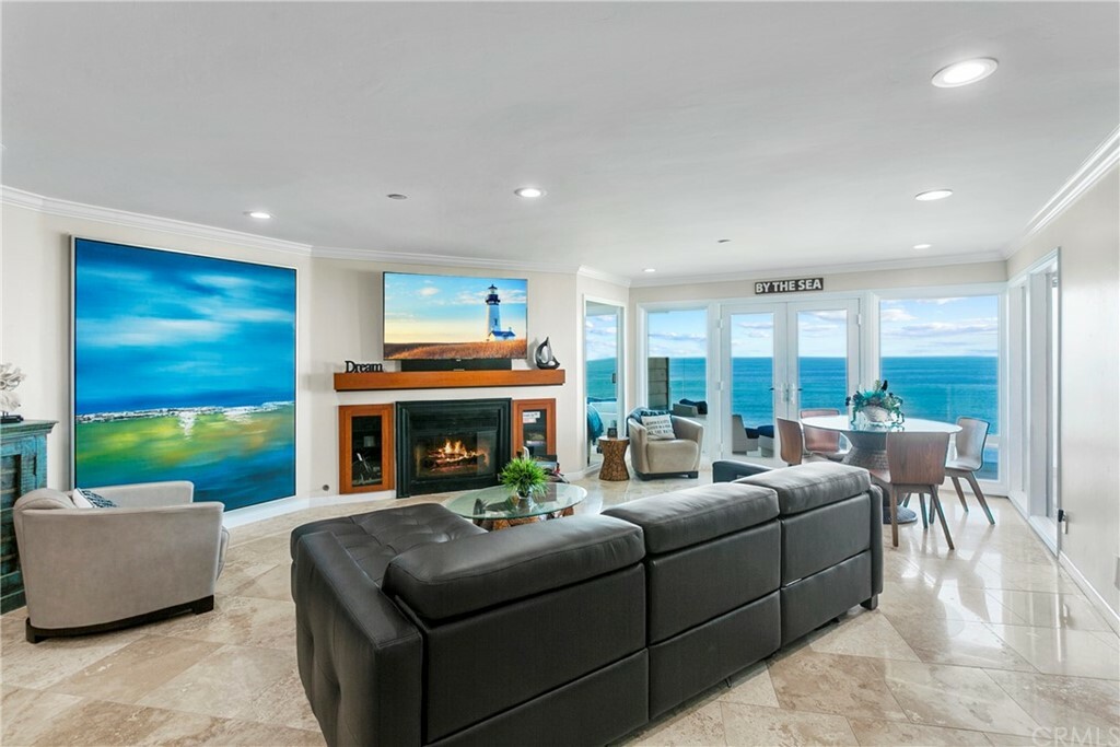 Property Photo: 903 Buena Vista 1 (A) CA 92672