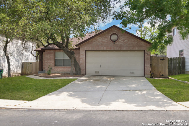 Property Photo: 8818 Roquefort TX 78250