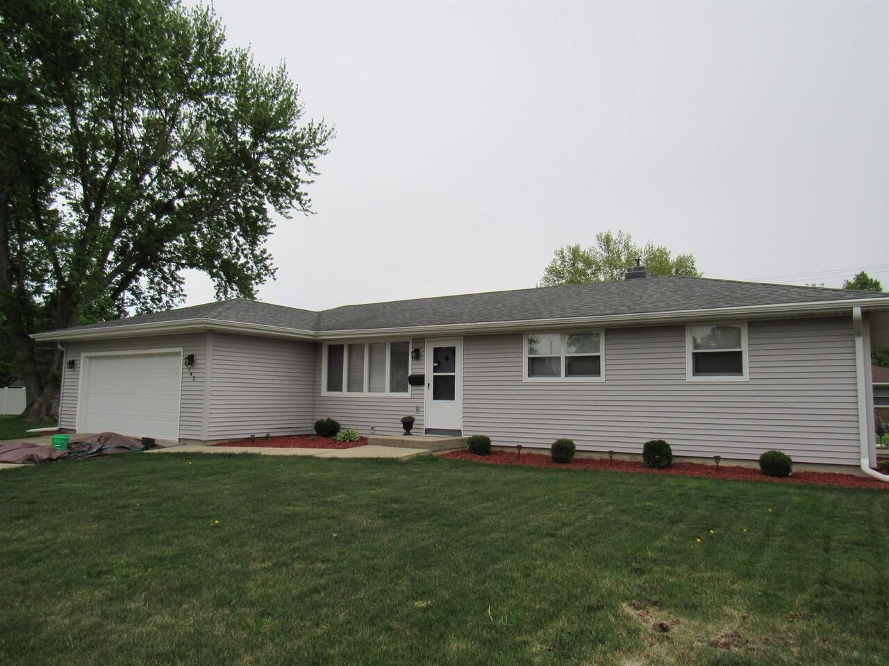 Property Photo: 1742 Hancock Ln WI 53545