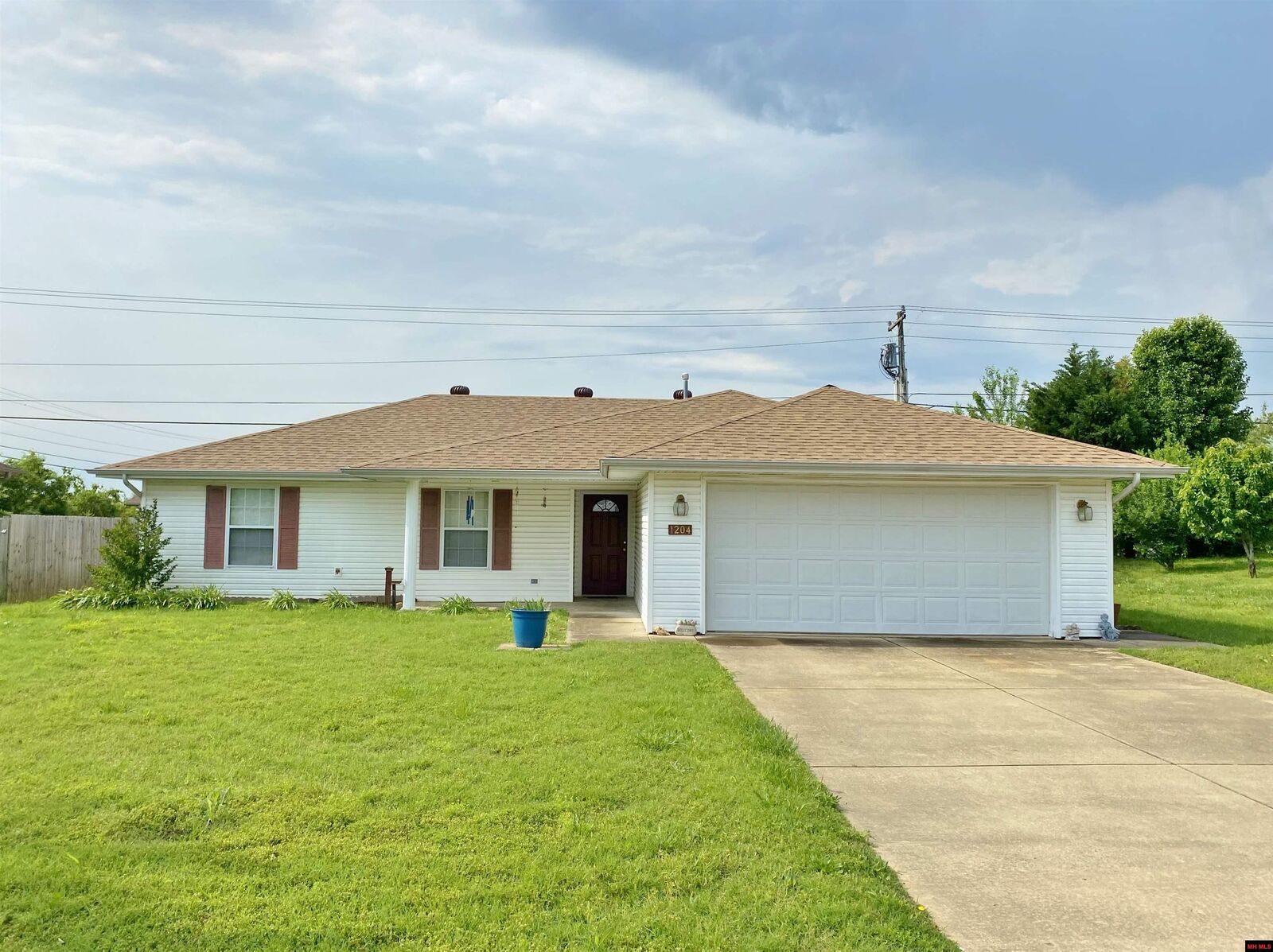 Property Photo: 1204 Ozark Avenue AR 72653
