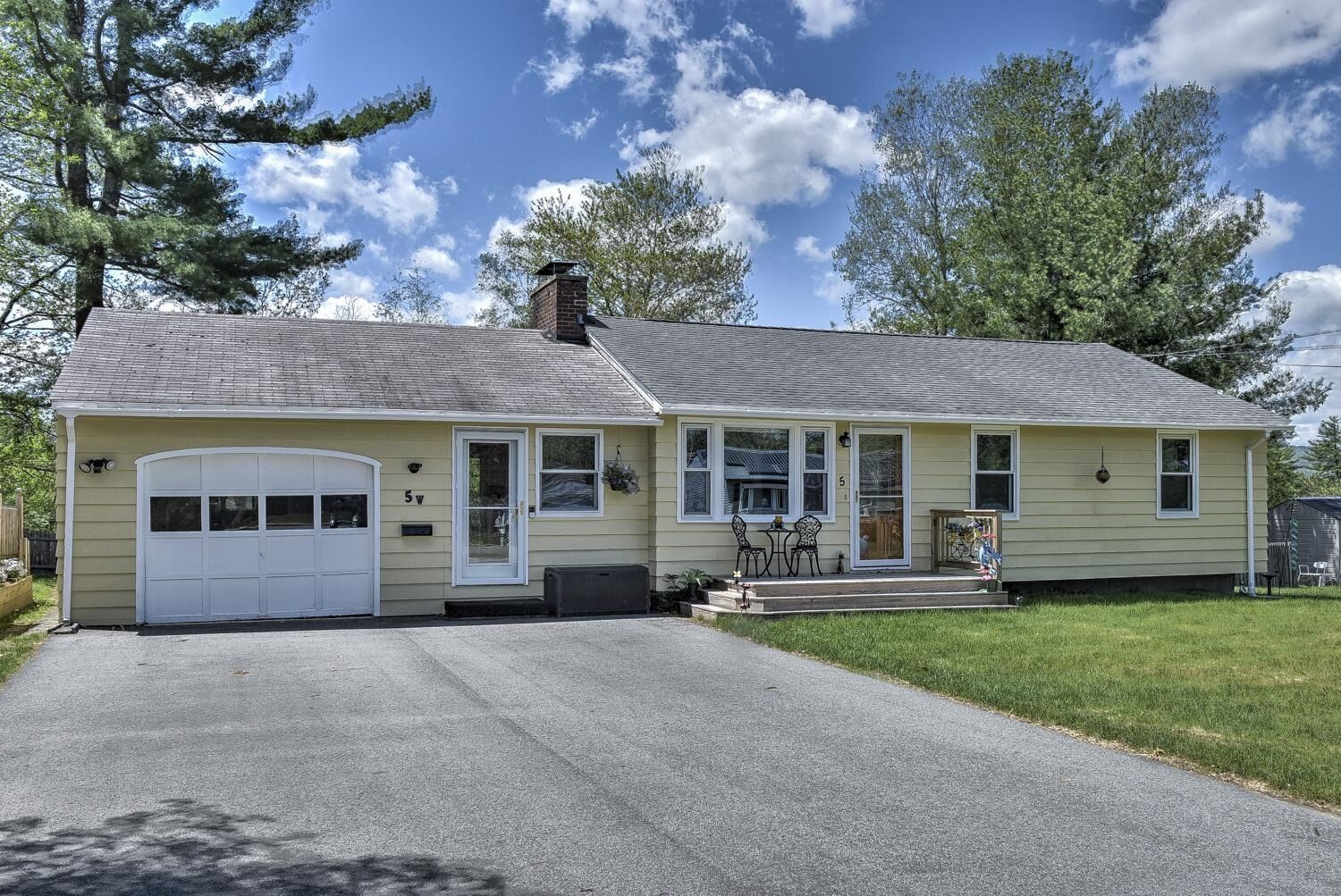 Property Photo: 5 W Diane Drive NH 03431