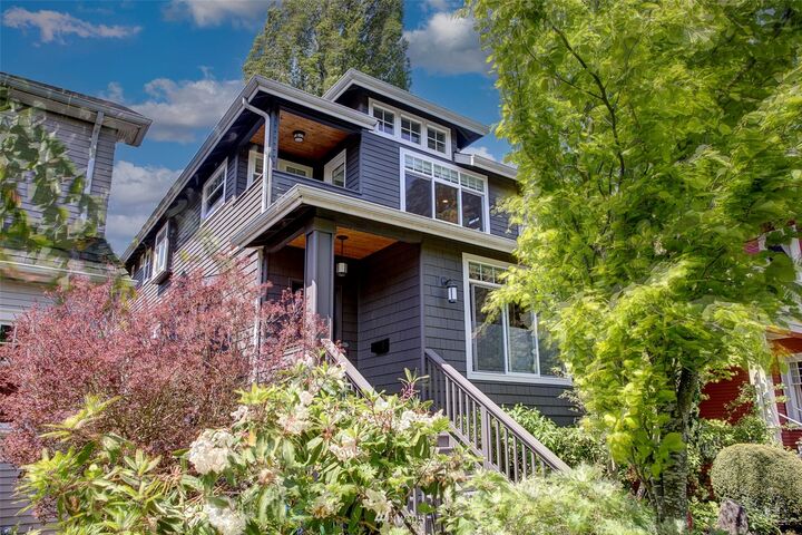 Property Photo: 627 35th Avenue WA 98122
