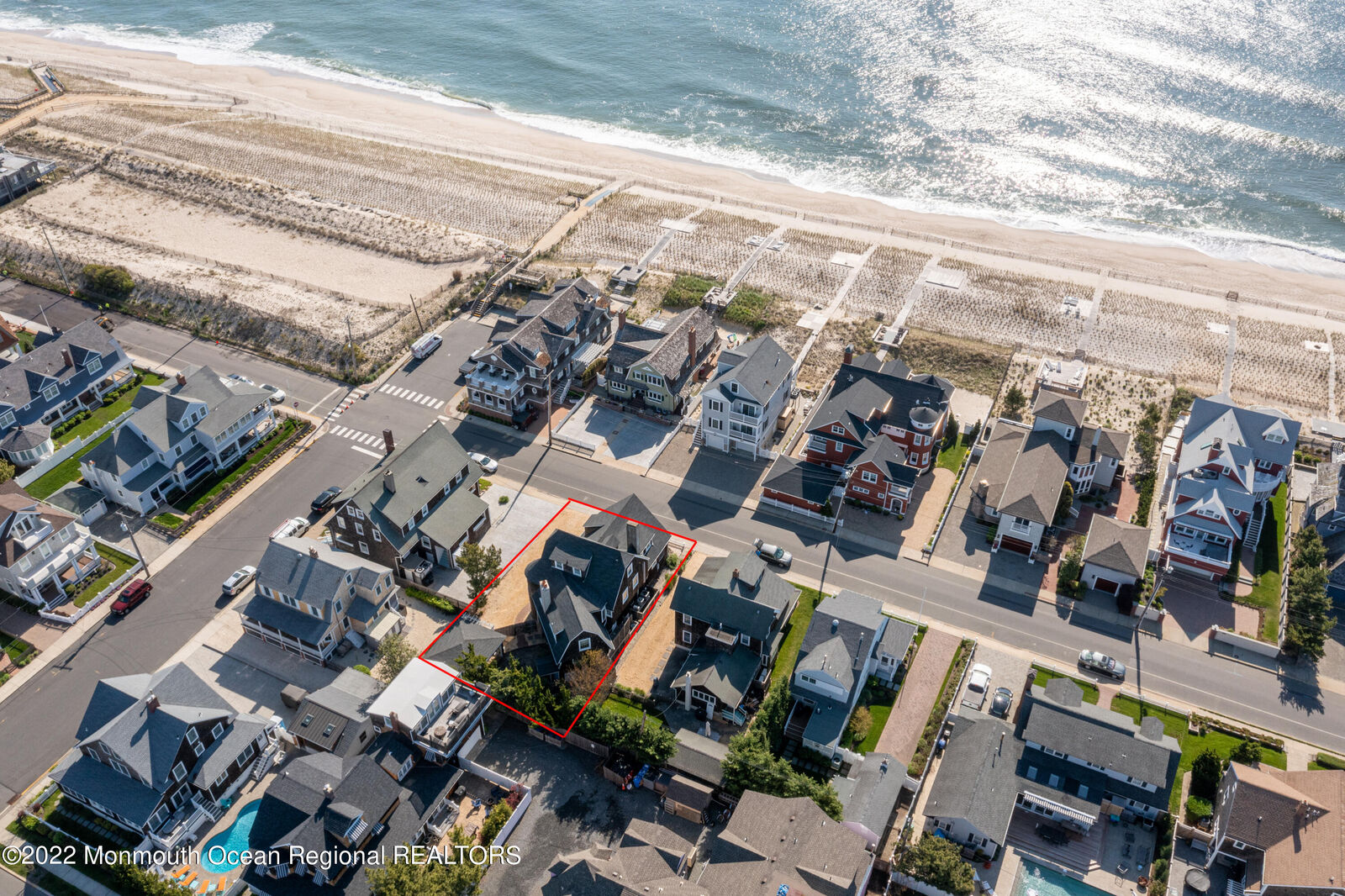 Property Photo:  338 East Avenue  NJ 08742 